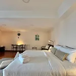 Bright Spacious Rental Unit Silom