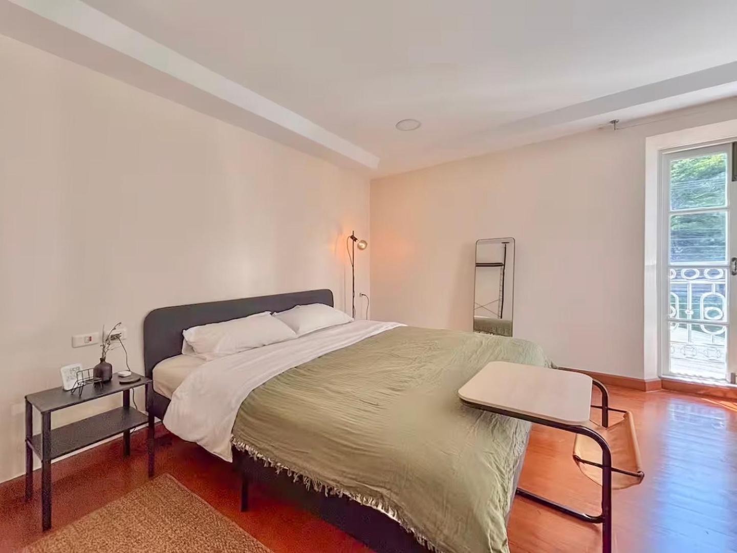 Bright Spacious Unit Silom Aparthotel